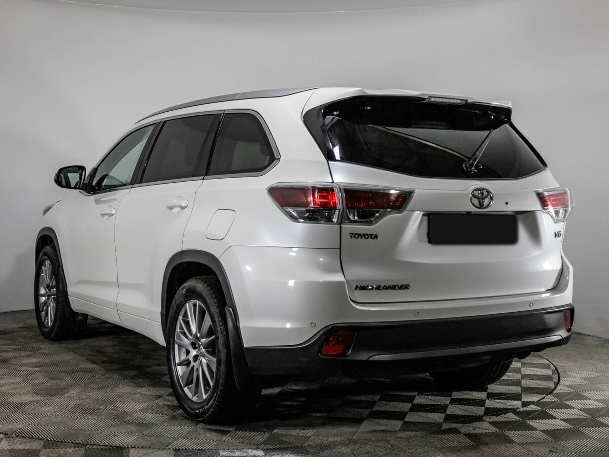 Toyota Highlander с пробегом — 2015 год. Фото: #5
