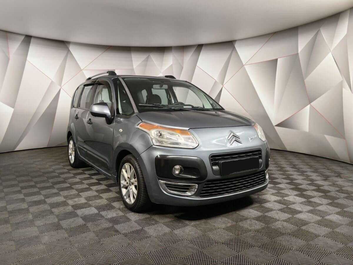 Citroen C3 Picasso с пробегом — 2011 год. Фото: #2