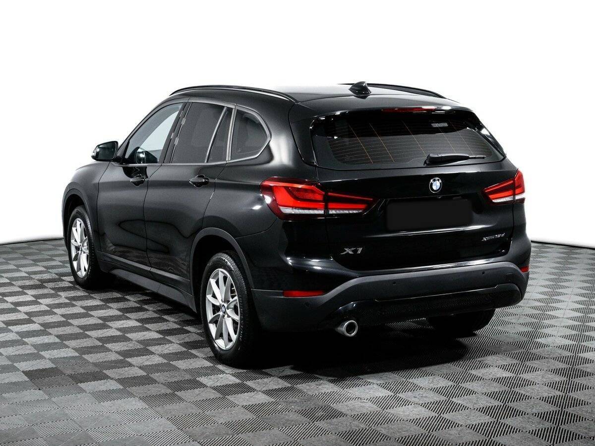 BMW X1 с пробегом — 2020 год. Фото: #6