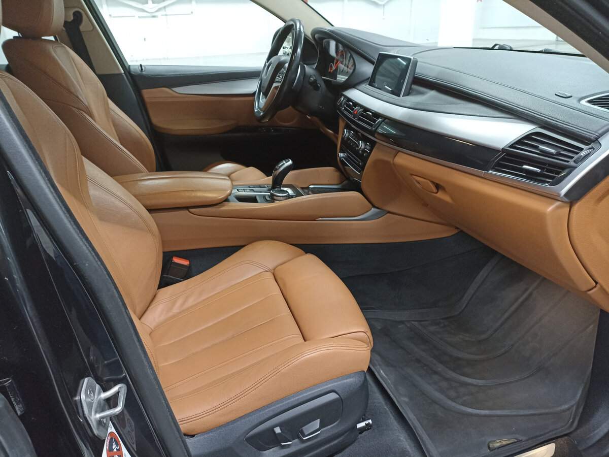 BMW X6 с пробегом — 2015 год. Фото: #10