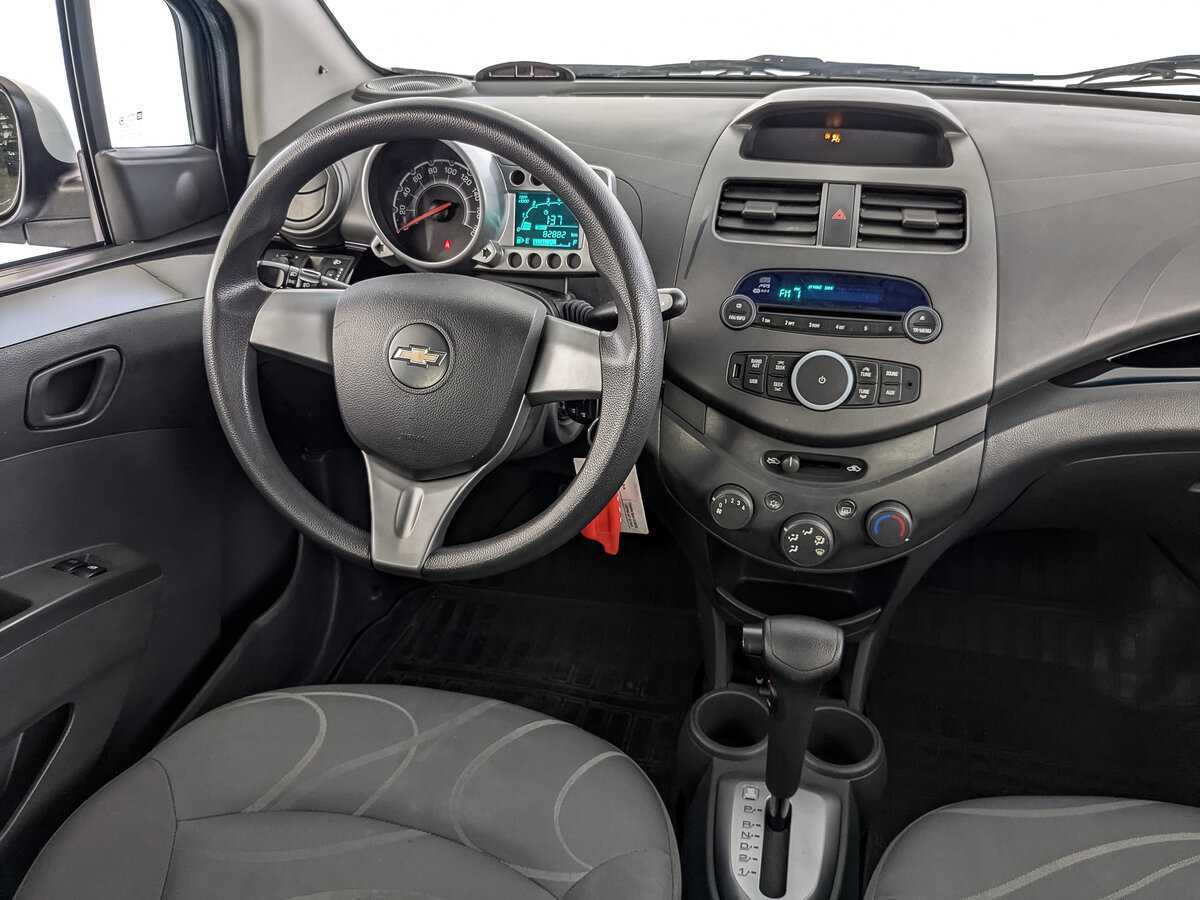 Chevrolet Spark с пробегом — 2011 год. Фото: #24