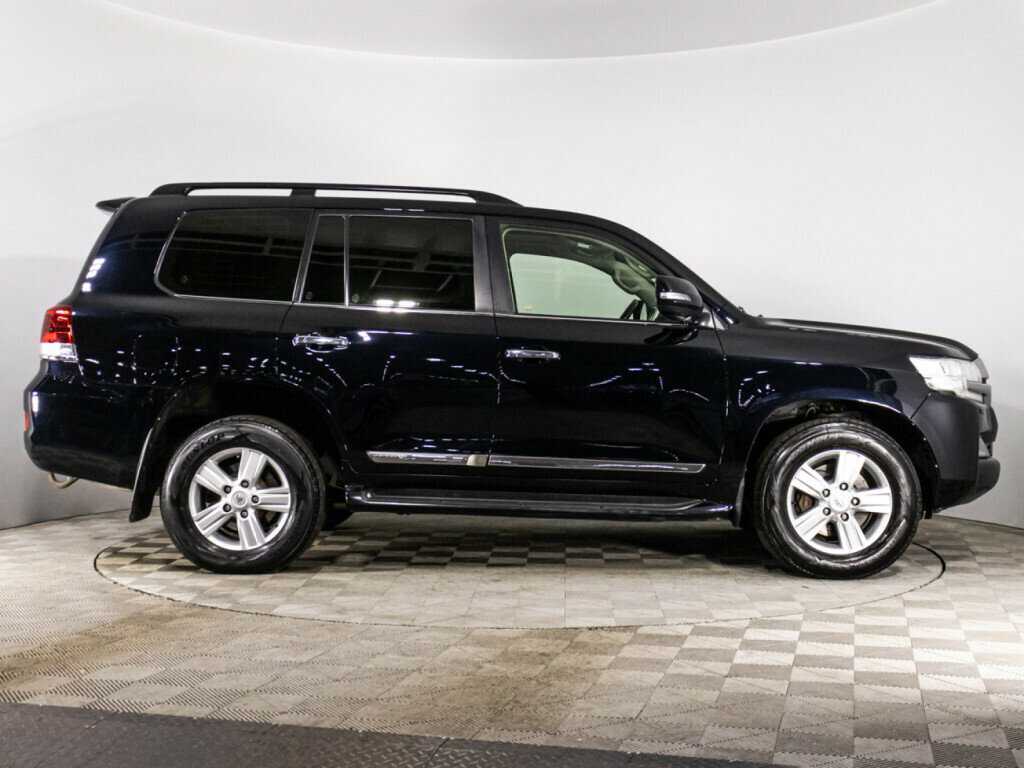 Toyota Land Cruiser с пробегом — 2015 год. Фото: #3