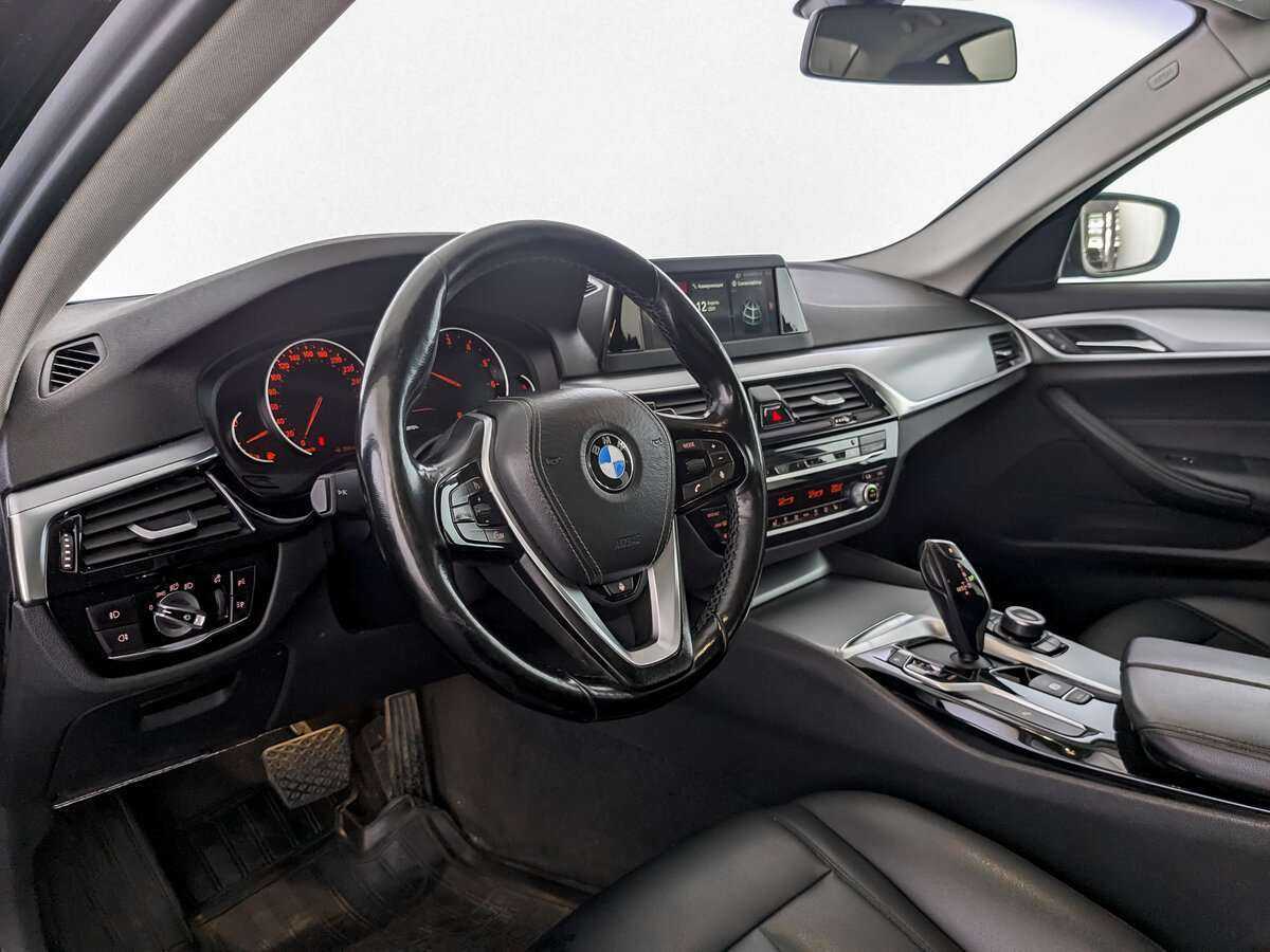 BMW 5 серии с пробегом — 2018 год. Фото: #12