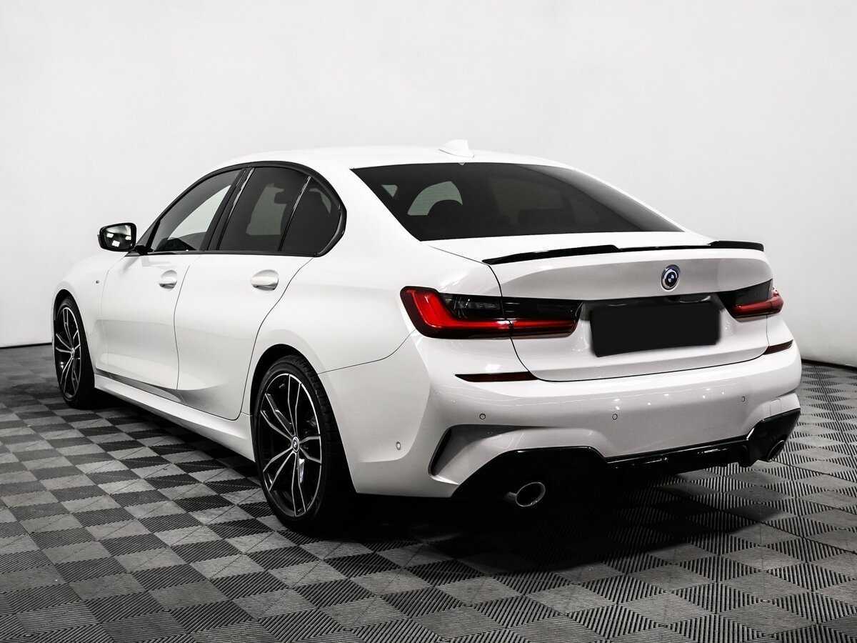 BMW 3 серии с пробегом — 2019 год. Фото: #6