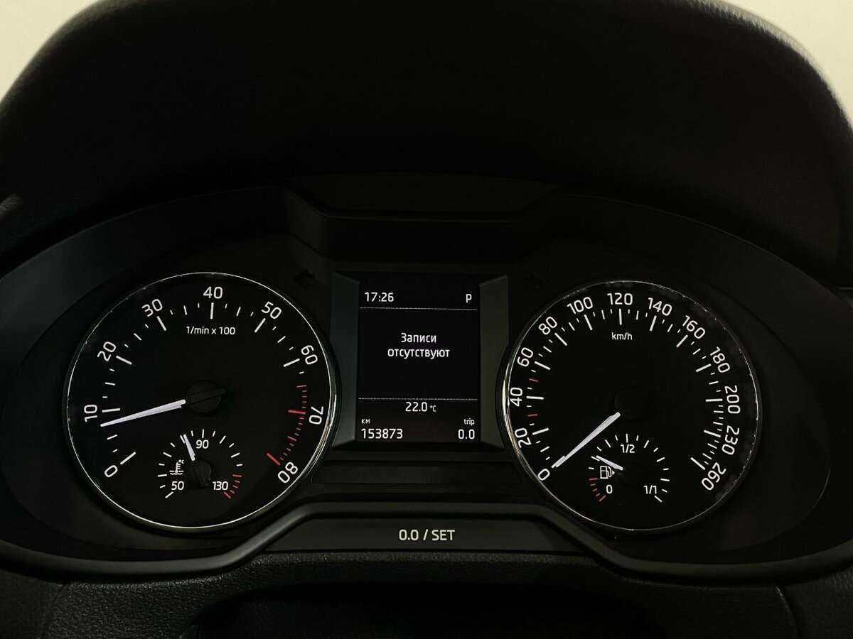 Skoda Octavia с пробегом — 2014 год. Фото: #10