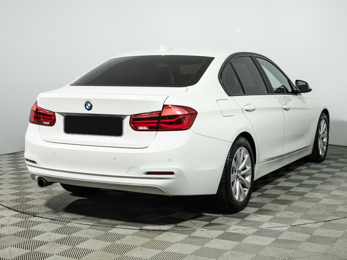 BMW 3 серии с пробегом — 2015 год. Фото: #4