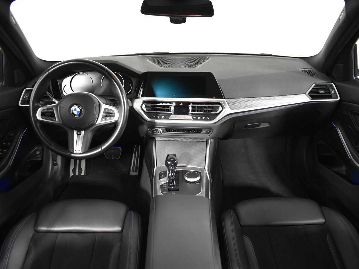 BMW 3 серии с пробегом — 2020 год. Фото: #8