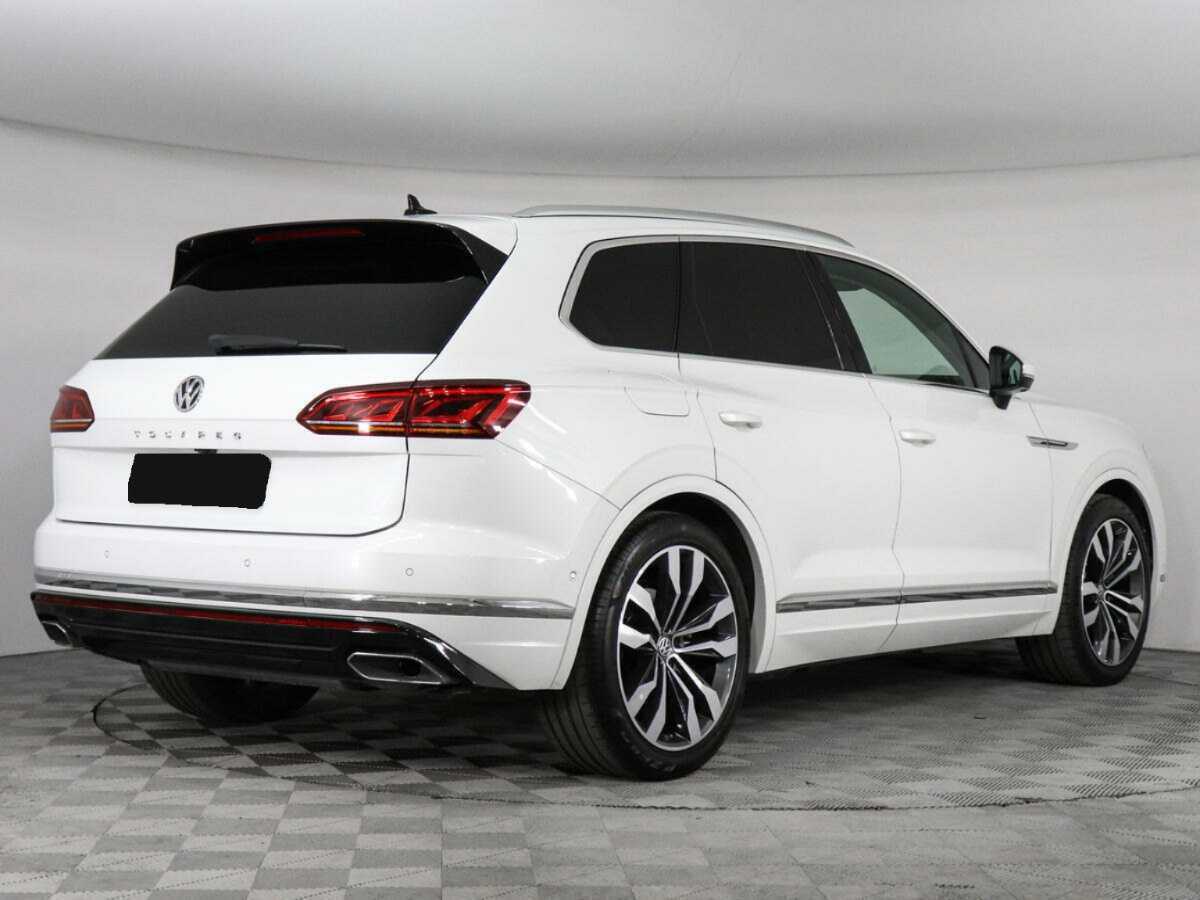 Volkswagen Touareg с пробегом — 2020 год. Фото: #4