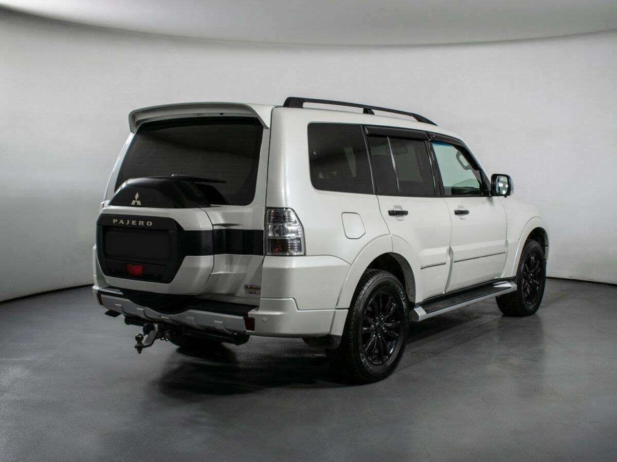 Mitsubishi Pajero с пробегом — 2020 год. Фото: #4