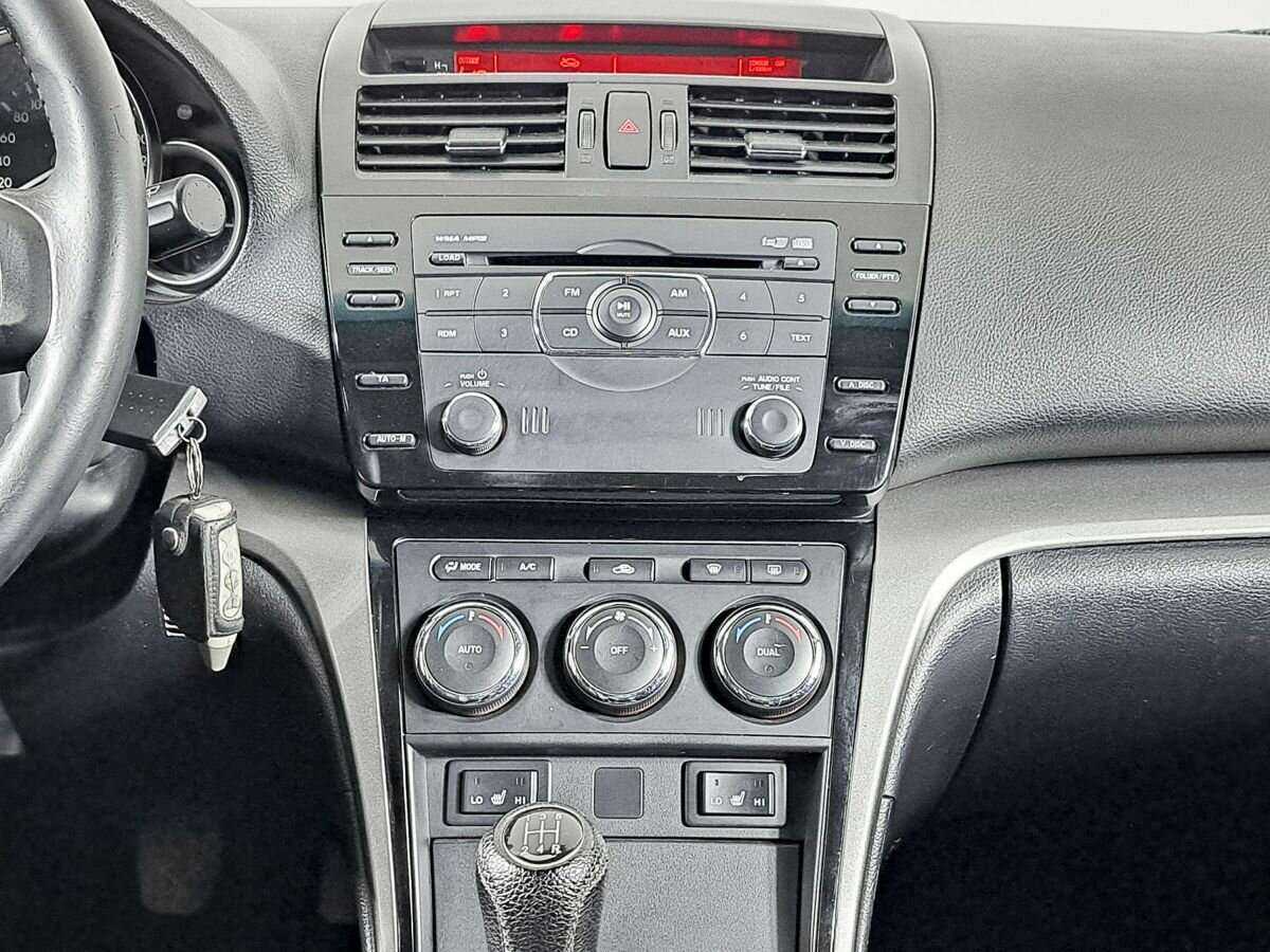 Mazda 6 с пробегом — 2011 год. Фото: #12