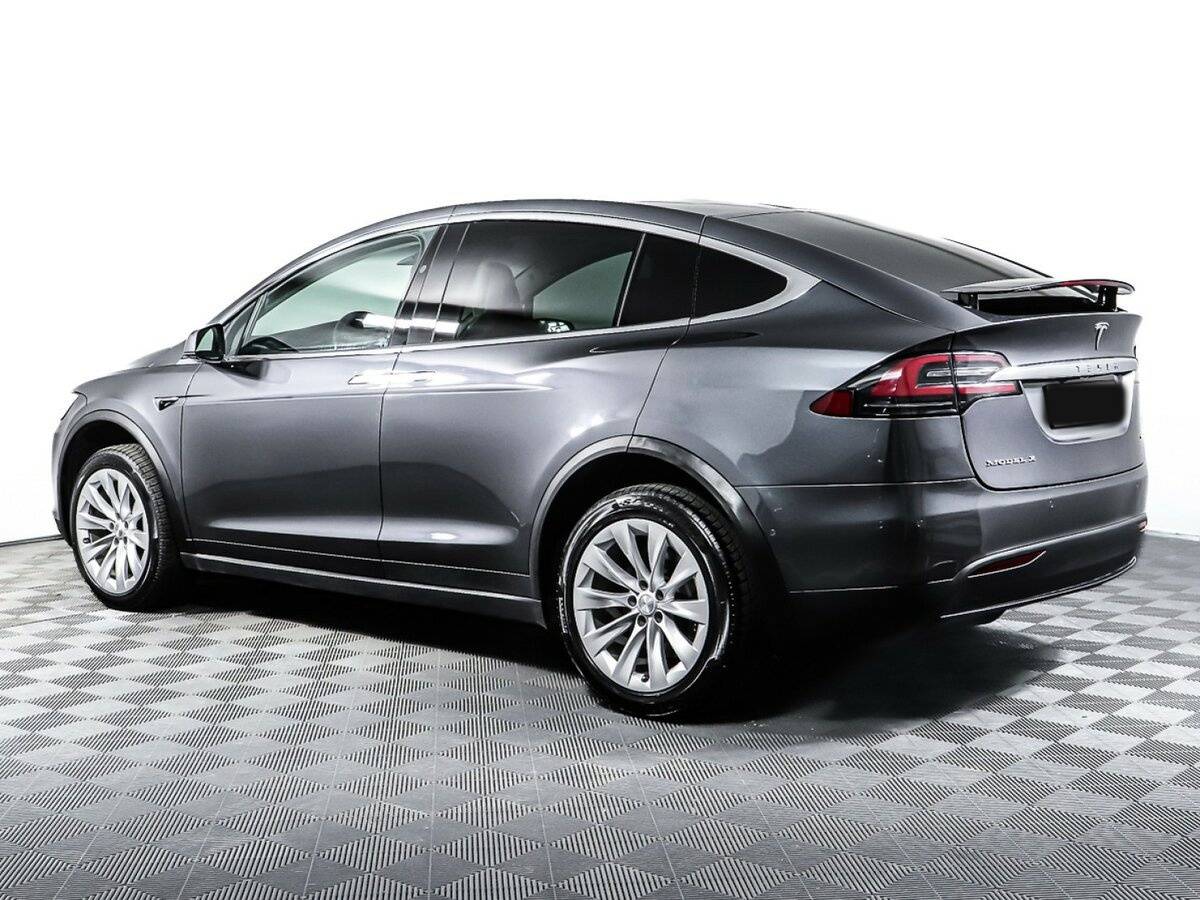 Tesla Model X с пробегом — 2018 год. Фото: #20