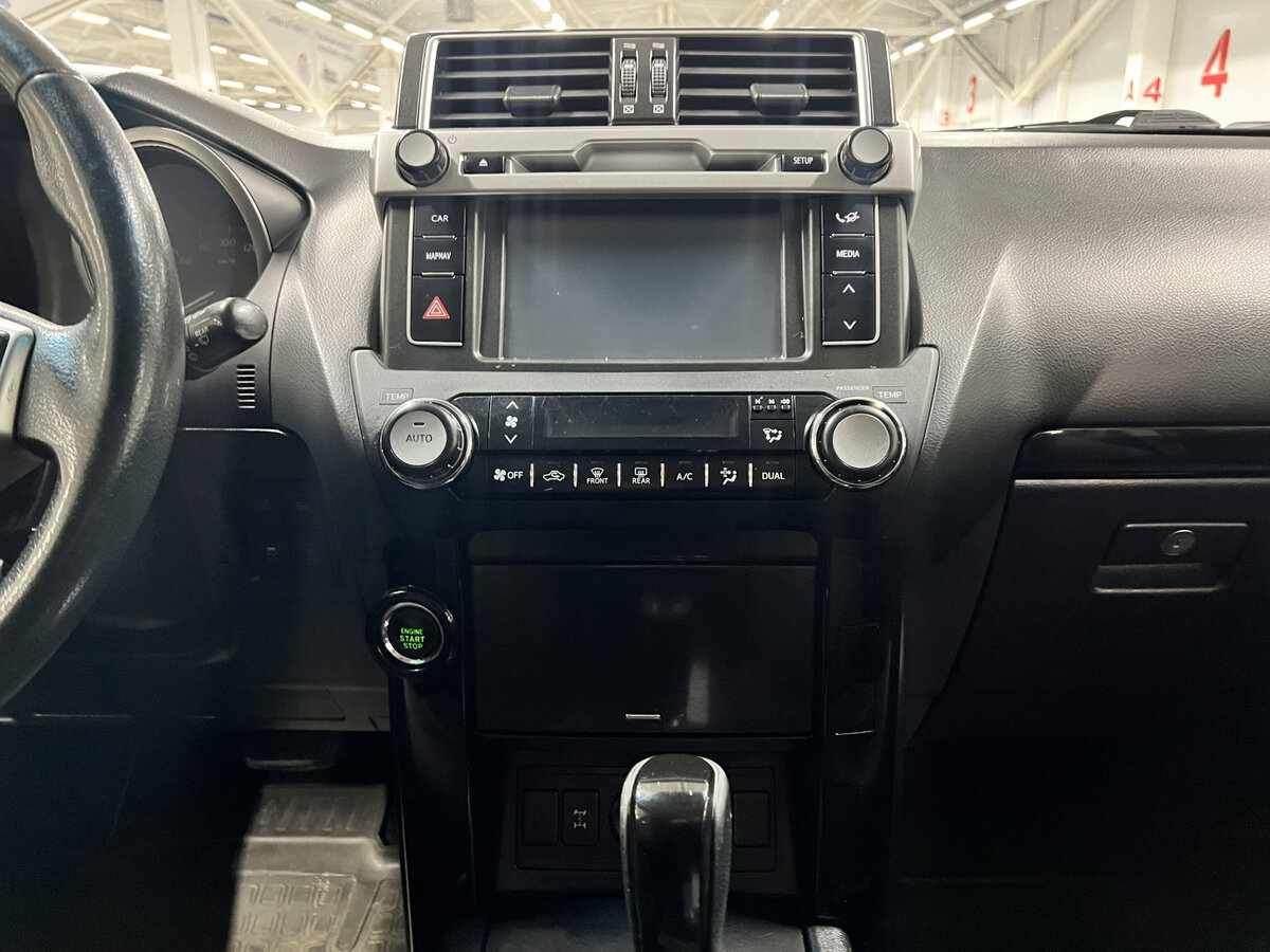 Toyota Land Cruiser Prado с пробегом — 2015 год. Фото: #14