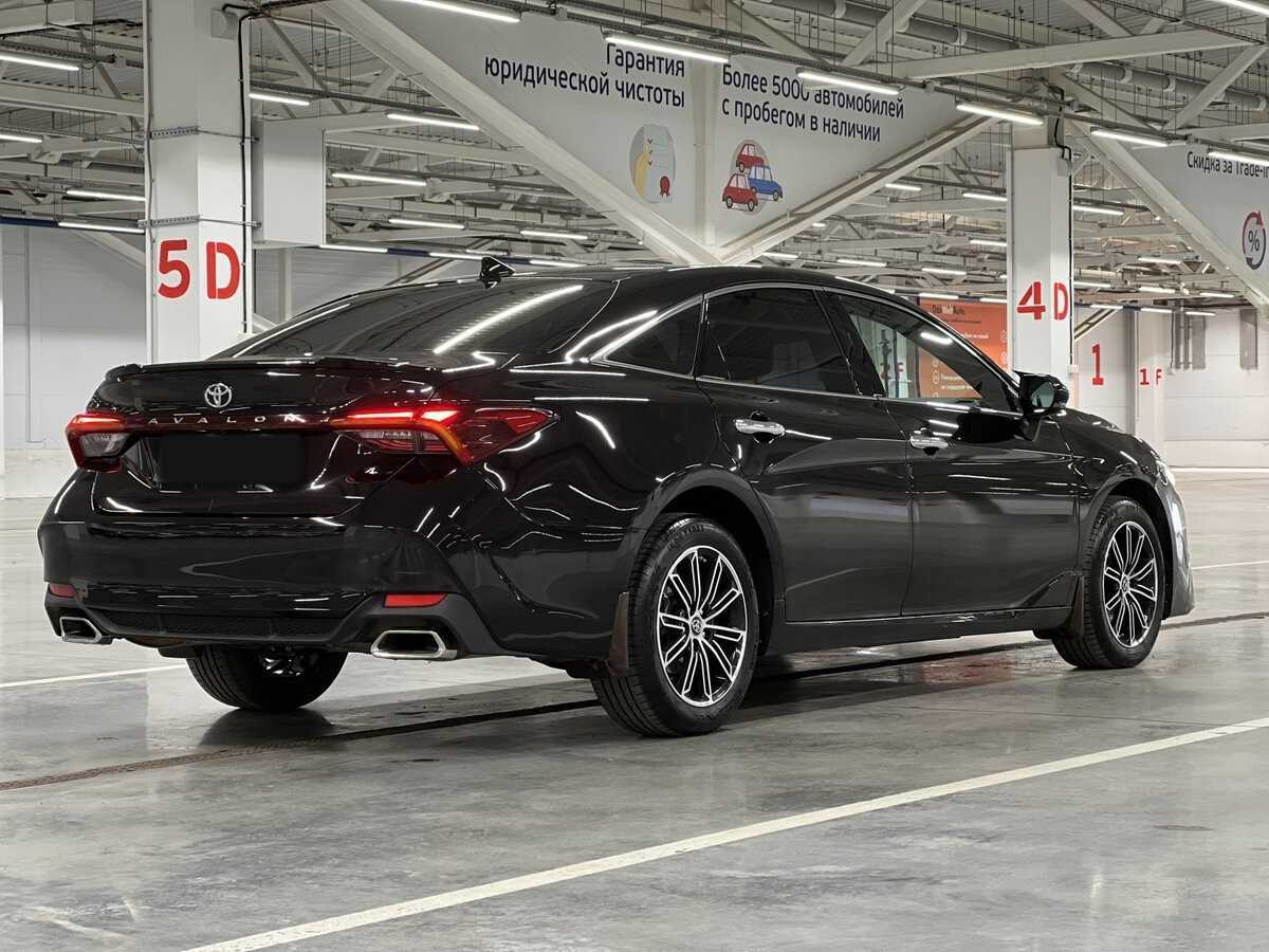 Toyota Avalon с пробегом — 2022 год. Фото: #4