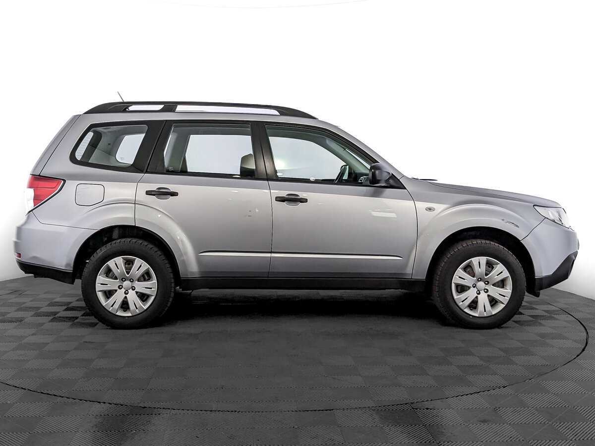 Subaru Forester с пробегом — 2012 год. Фото: #3