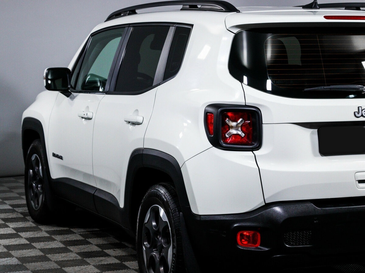 Jeep Renegade с пробегом — 2018 год. Фото: #15