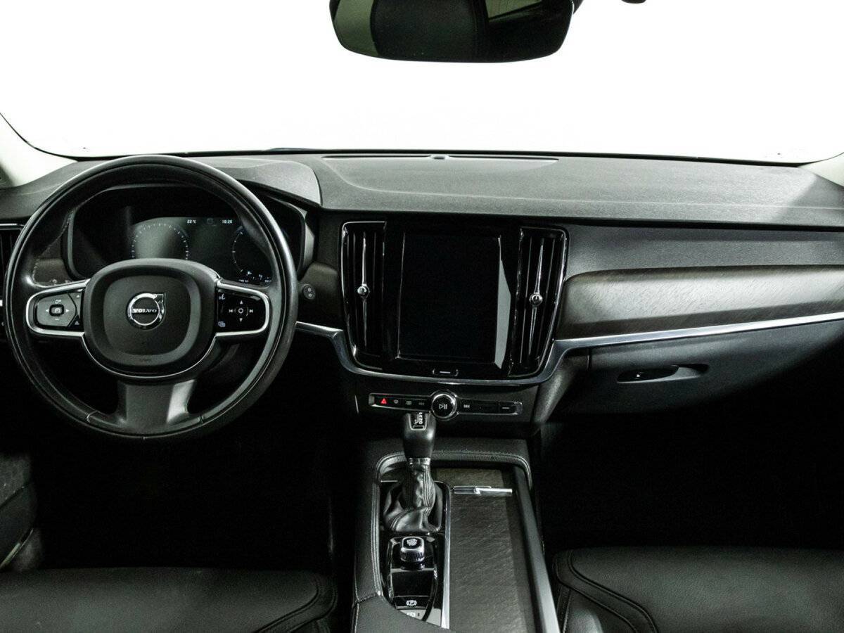 Volvo V90 Cross Country с пробегом — 2017 год. Фото: #11
