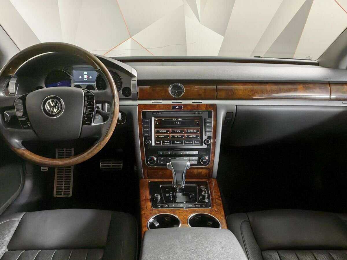 Volkswagen Phaeton с пробегом — 2014 год. Фото: #9