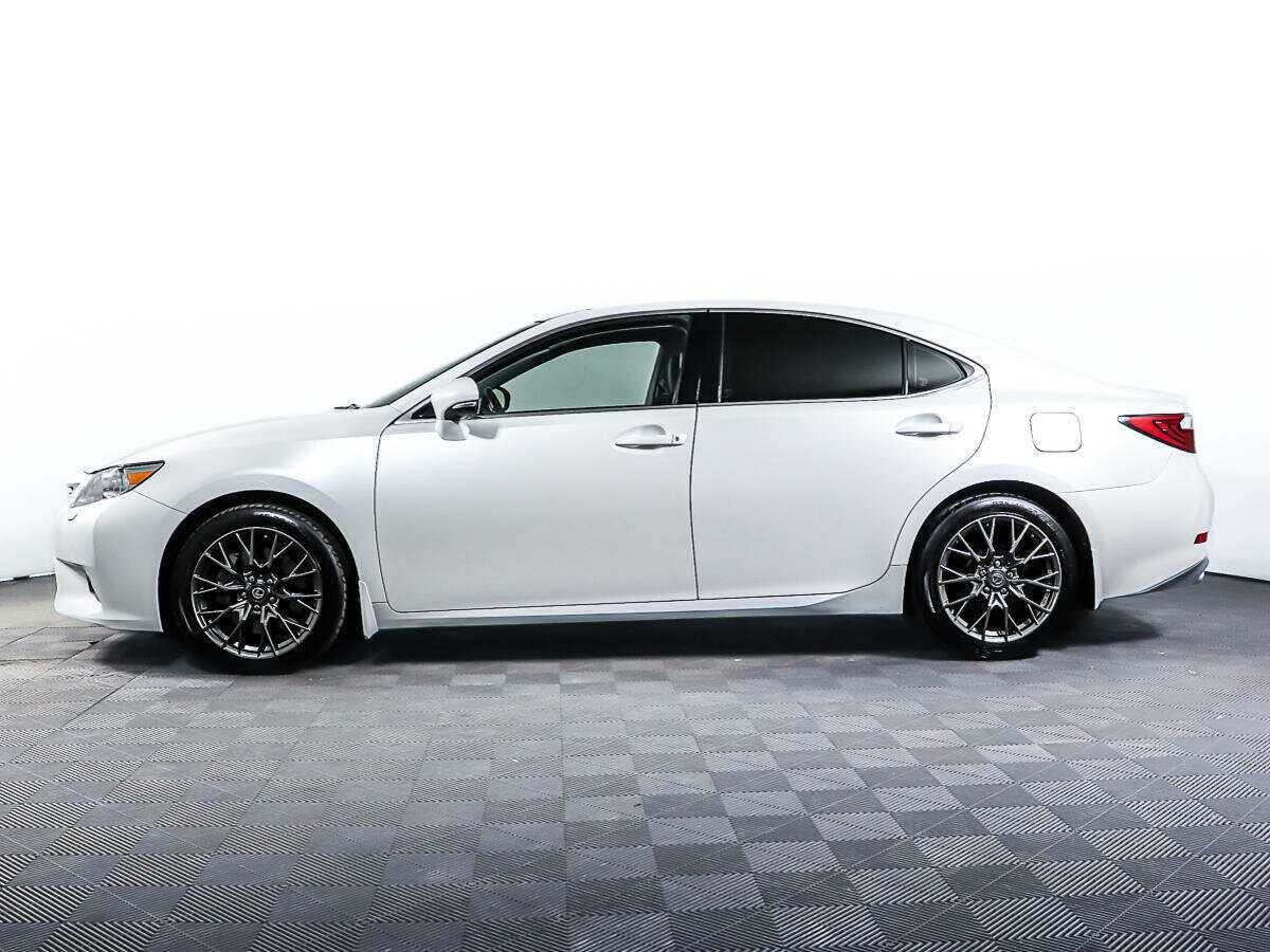 Lexus ES с пробегом — 2014 год. Фото: #7