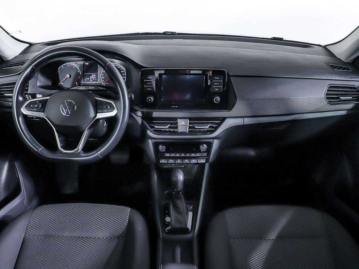 Volkswagen Polo с пробегом — 2021 год. Фото: #10
