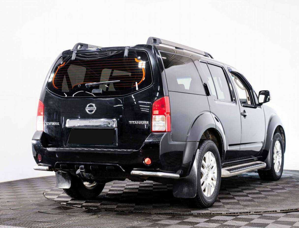 Nissan Pathfinder с пробегом — 2011 год. Фото: #5