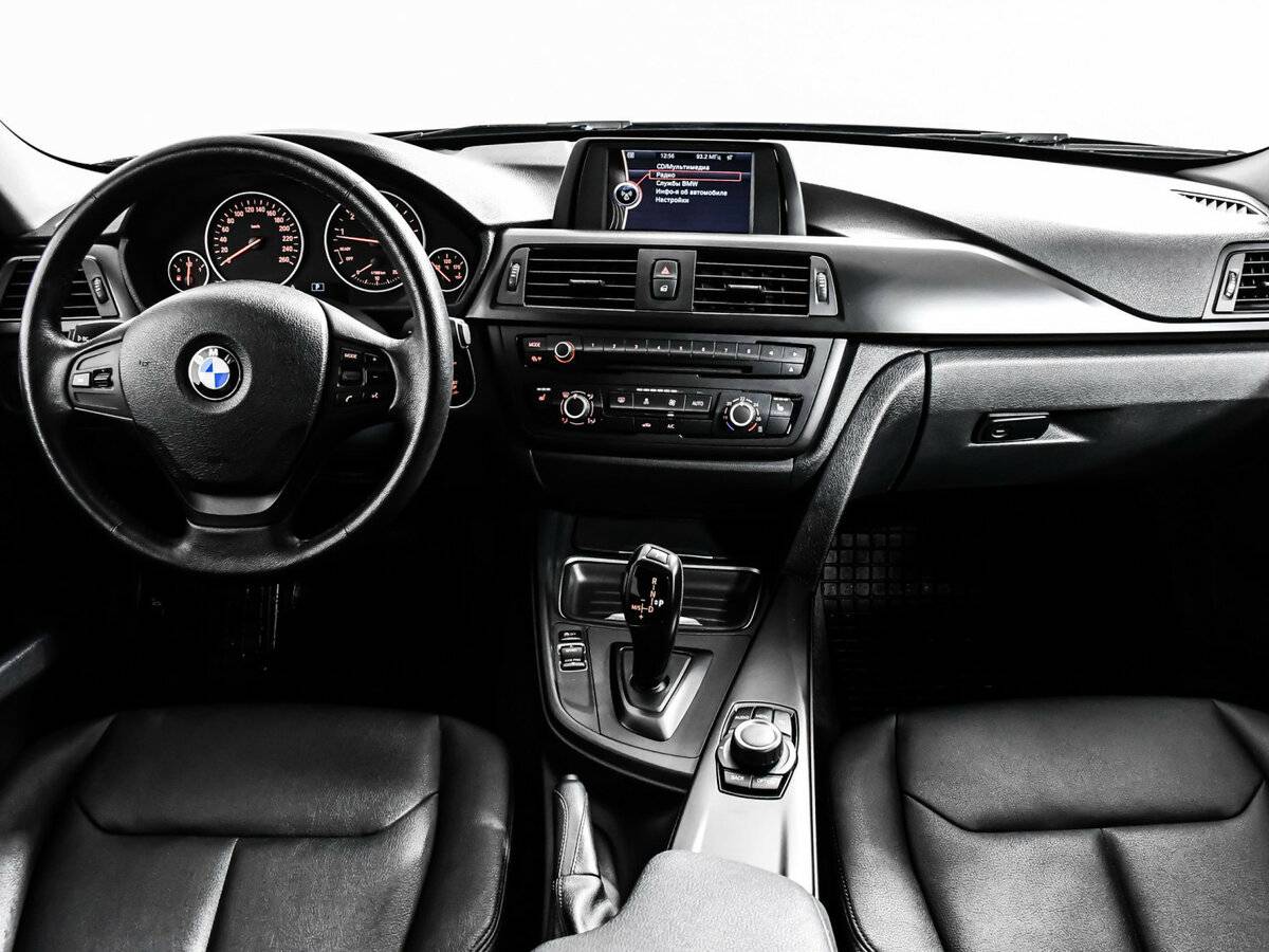 BMW 3 серии с пробегом — 2013 год. Фото: #8