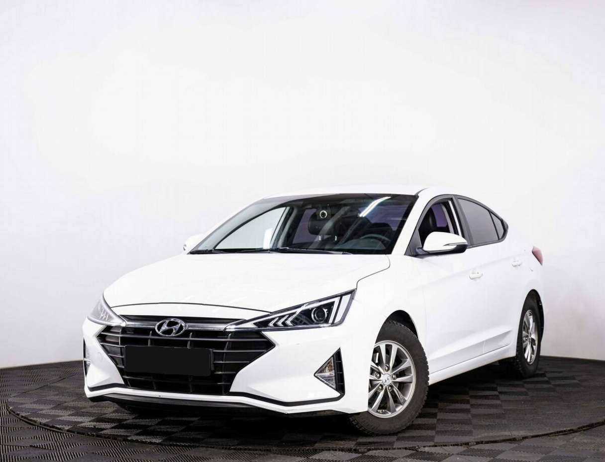 Hyundai Avante с пробегом — 2018 год. Посмотреть фото