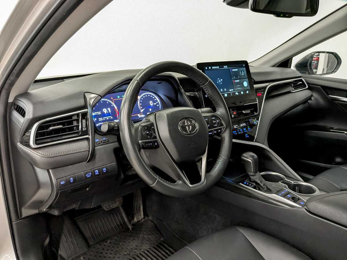 Toyota Camry с пробегом — 2022 год. Фото: #15