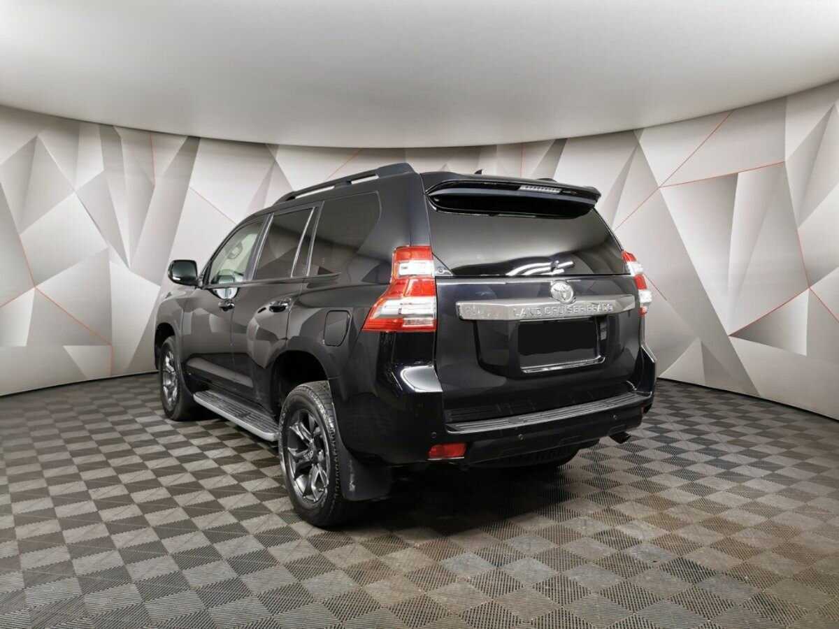 Toyota Land Cruiser Prado с пробегом — 2017 год. Фото: #3