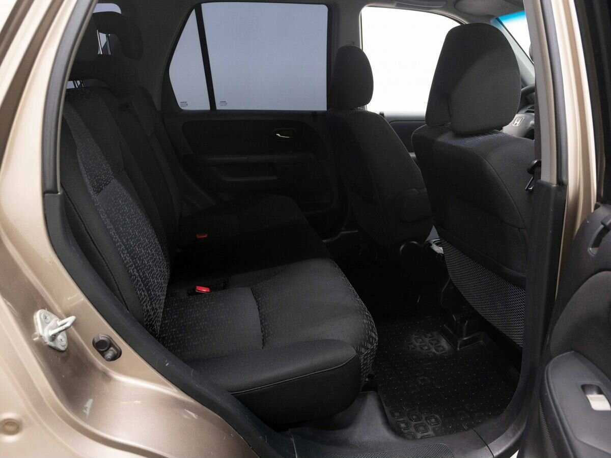 Honda CR-V с пробегом — 2004 год. Фото: #10