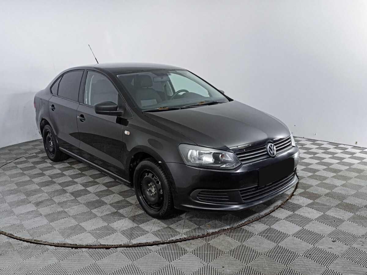 Volkswagen Polo с пробегом — 2012 год. Фото: #2