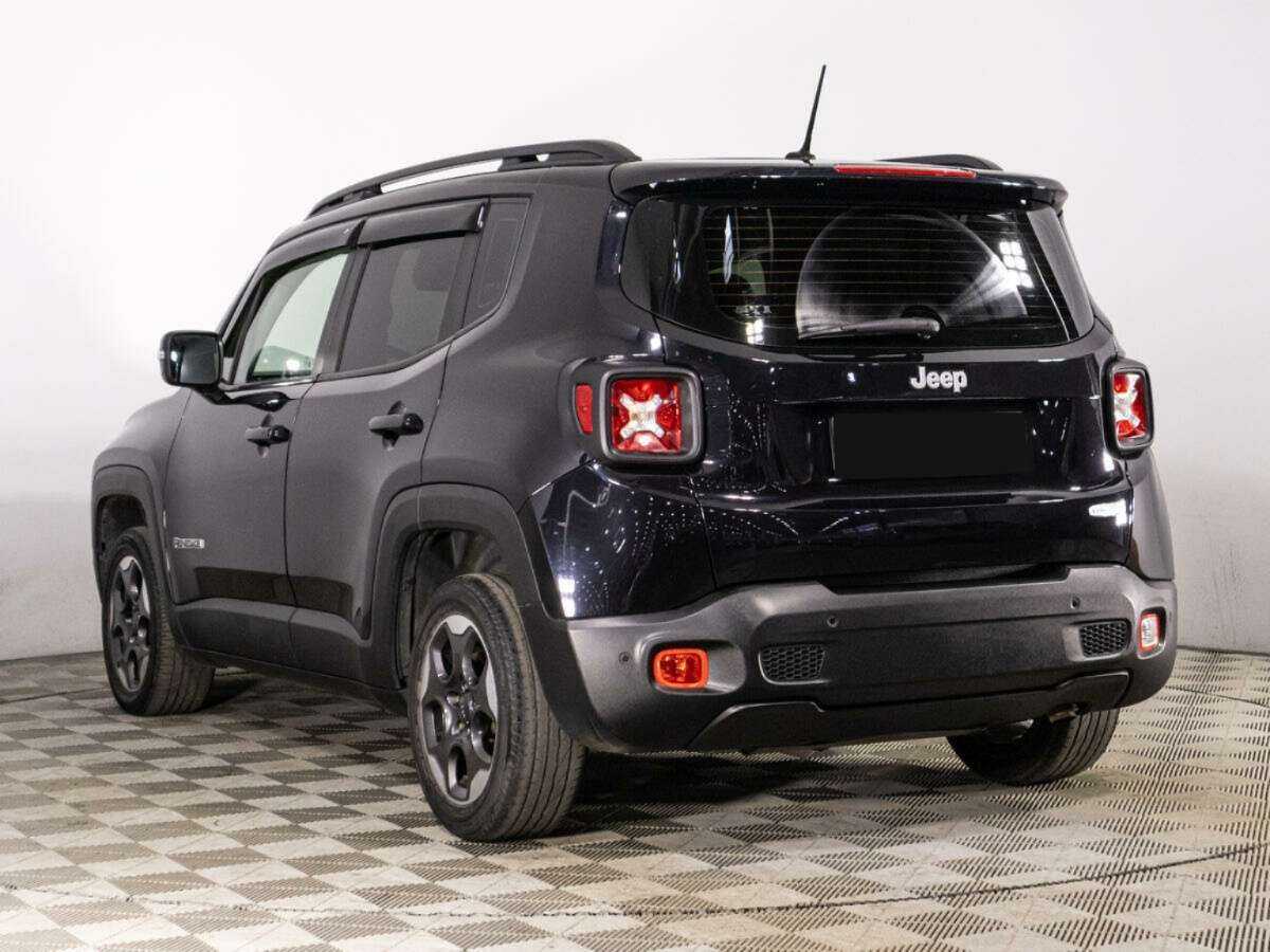 Jeep Renegade с пробегом — 2017 год. Фото: #6