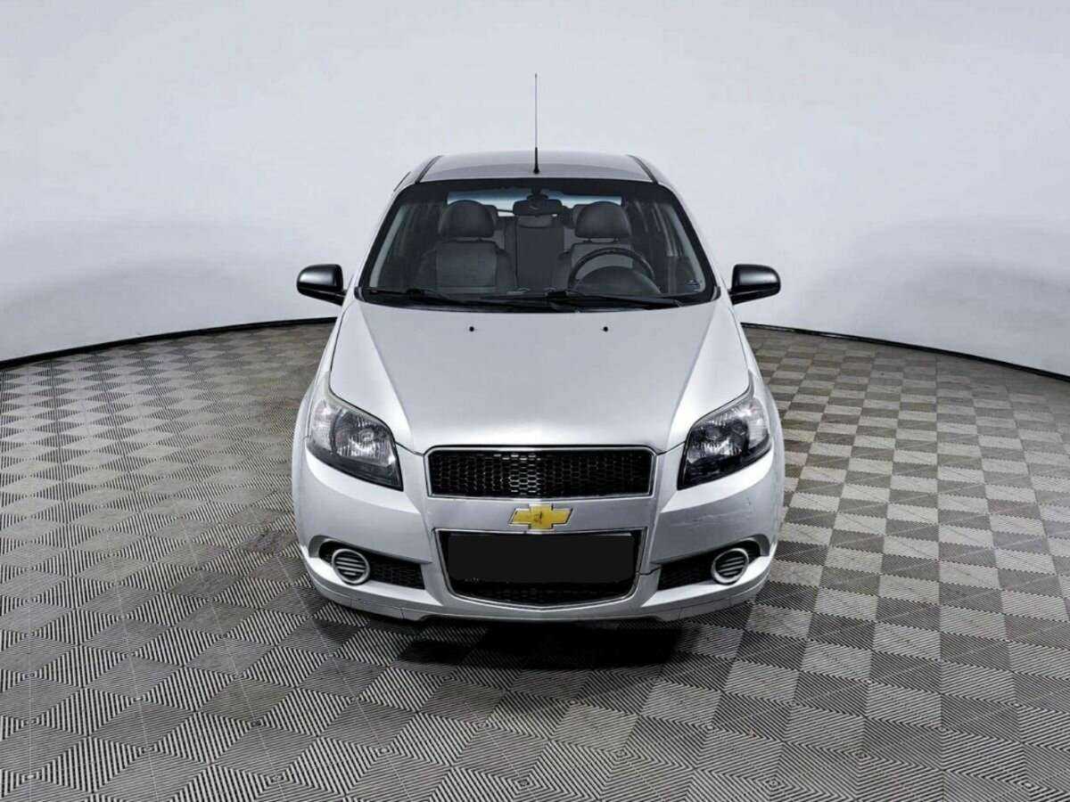 Chevrolet Aveo с пробегом — 2011 год. Фото: #1
