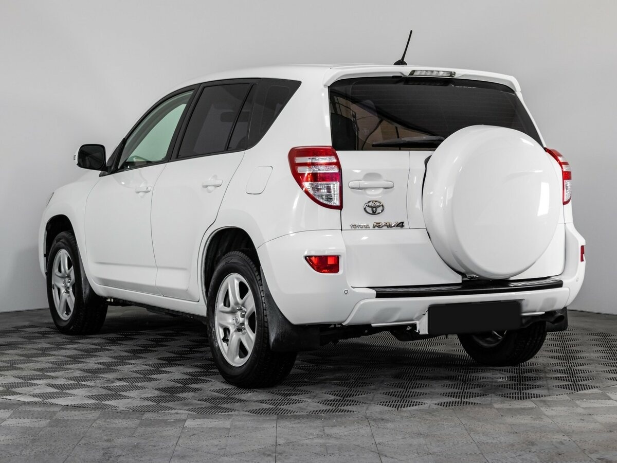 Toyota RAV4 с пробегом — 2010 год. Фото: #5