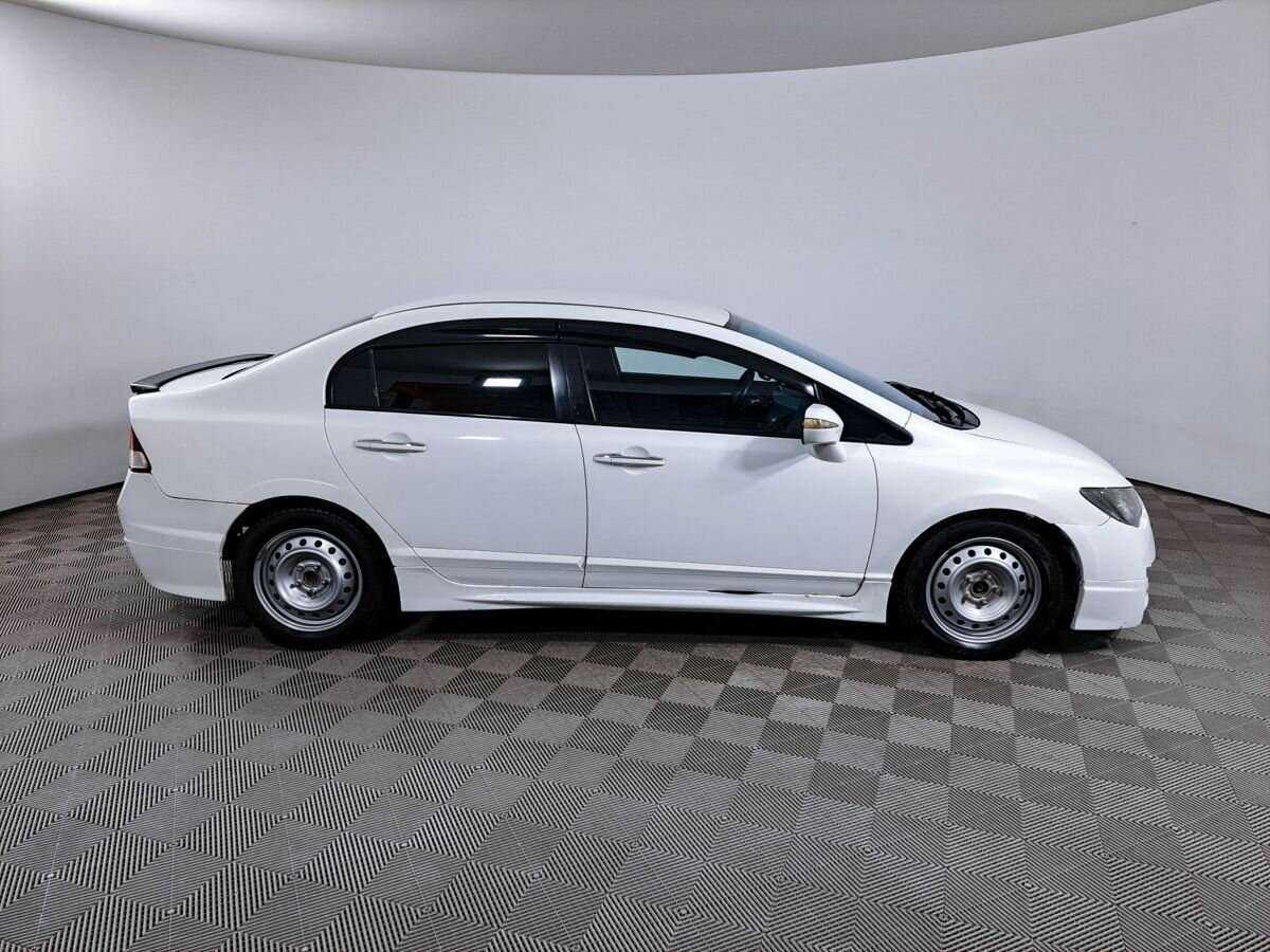 Honda Civic с пробегом — 2007 год. Фото: #3