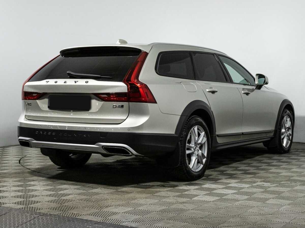 Volvo V90 Cross Country с пробегом — 2017 год. Фото: #4