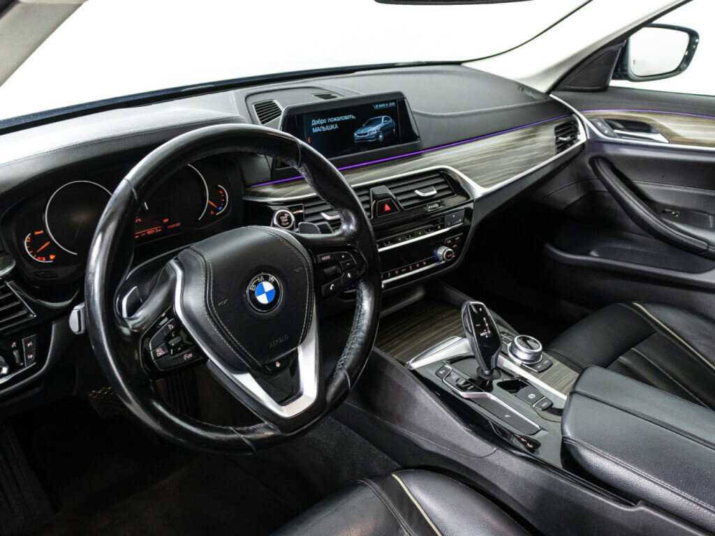 BMW 5 серии с пробегом — 2017 год. Фото: #10
