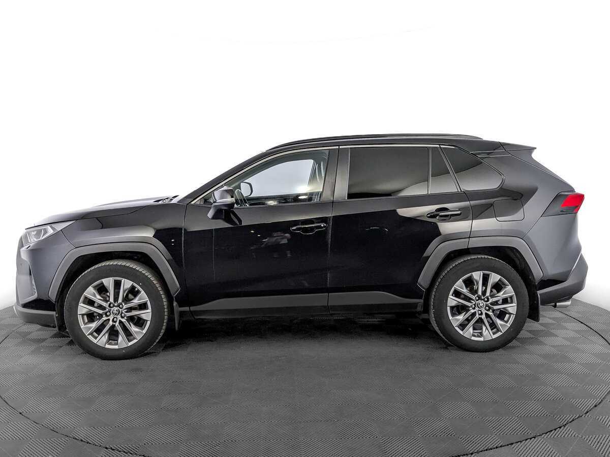 Toyota RAV4 с пробегом — 2021 год. Фото: #7