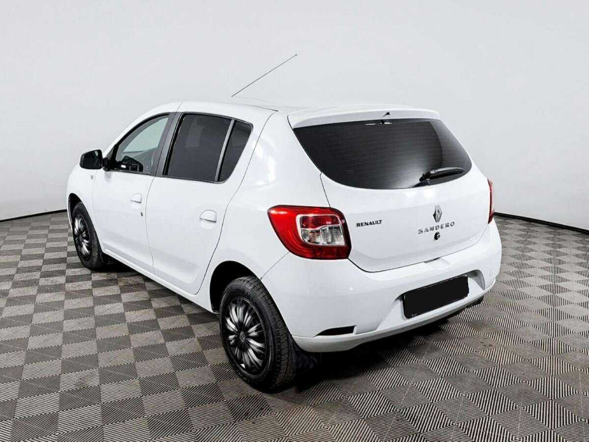Renault Sandero с пробегом — 2018 год. Фото: #5