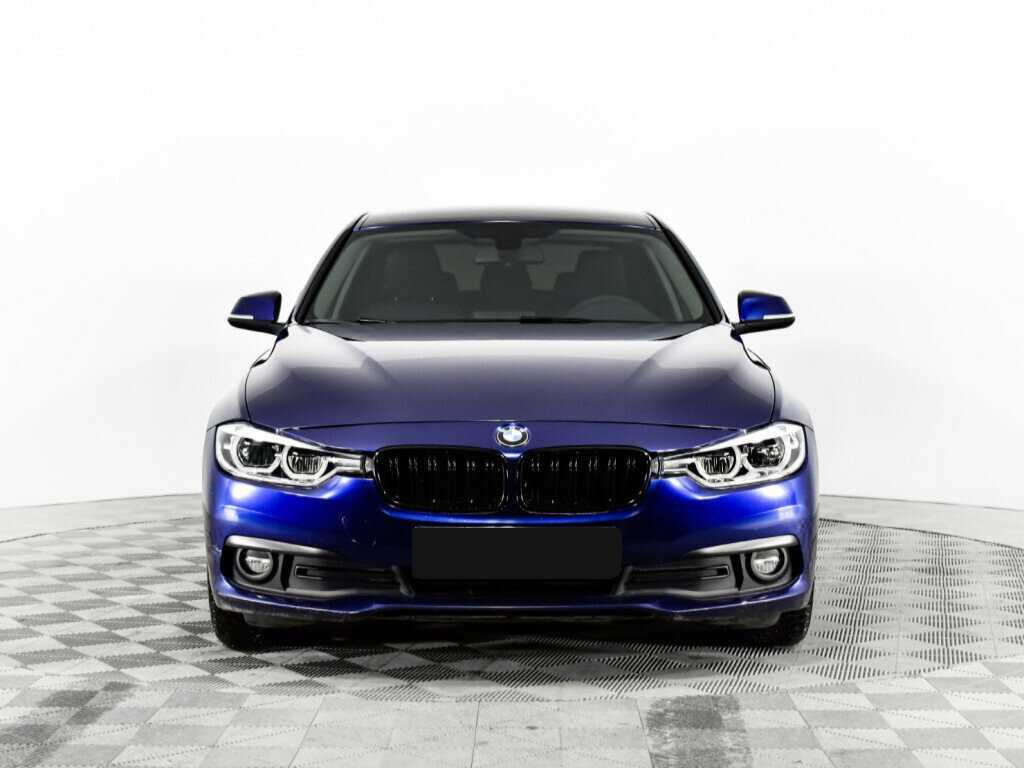 BMW 3 серии с пробегом — 2017 год. Фото: #1