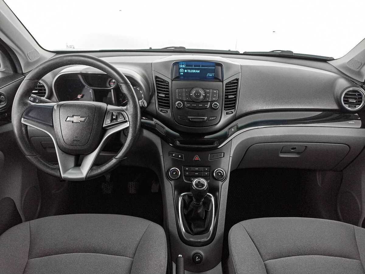 Chevrolet Orlando с пробегом — 2013 год. Фото: #11