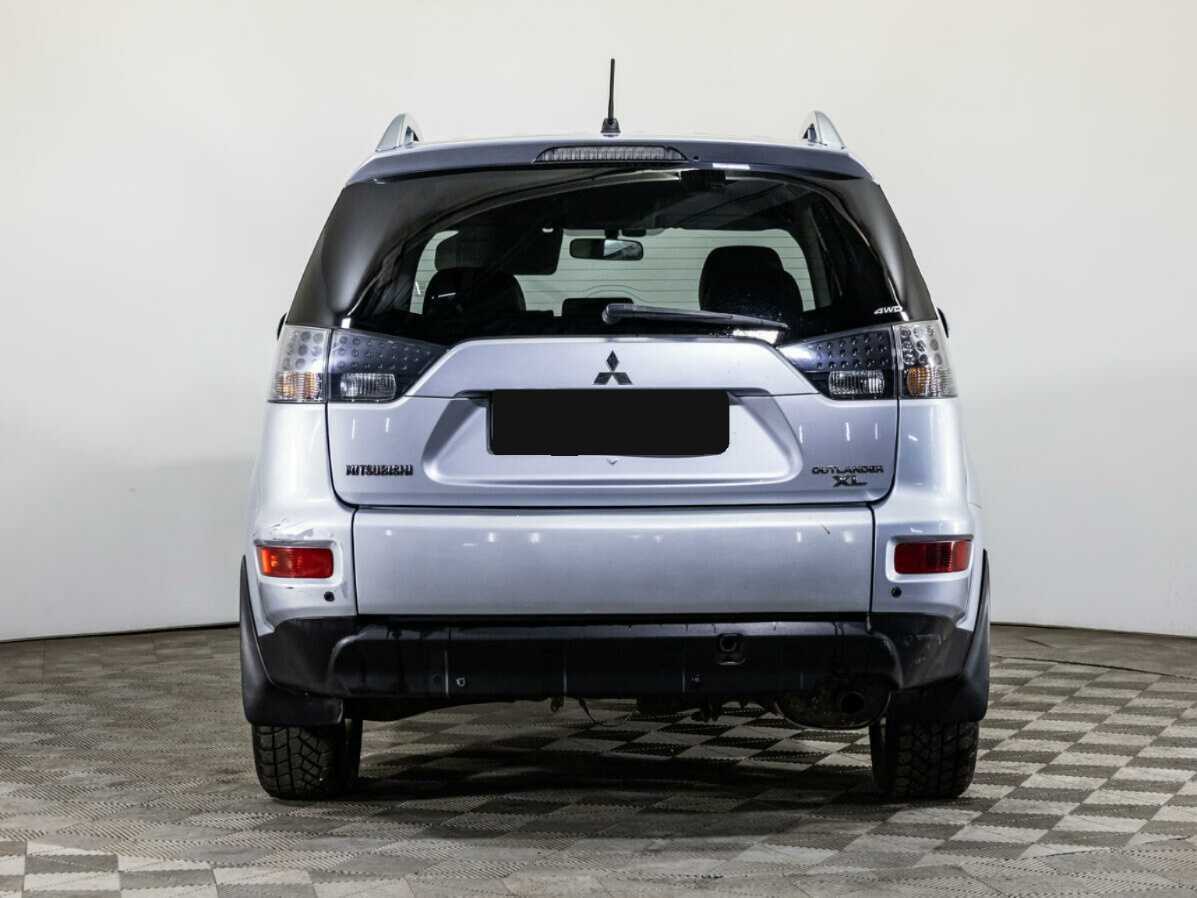 Mitsubishi Outlander с пробегом — 2010 год. Фото: #4