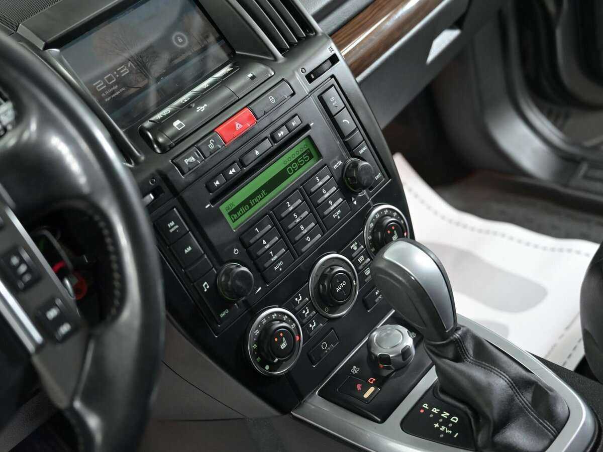 Land Rover Freelander с пробегом — 2010 год. Фото: #10