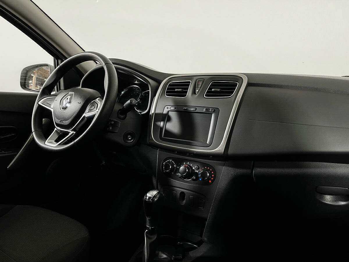 Renault Logan с пробегом — 2020 год. Фото: #8