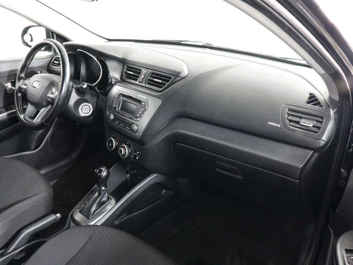 Kia Rio с пробегом — 2014 год. Фото: #9