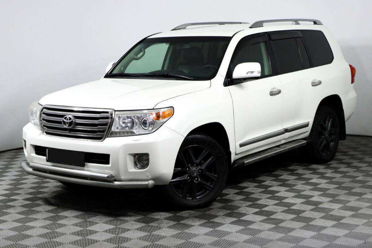 Toyota Land Cruiser с пробегом — 2012 год. Посмотреть фото