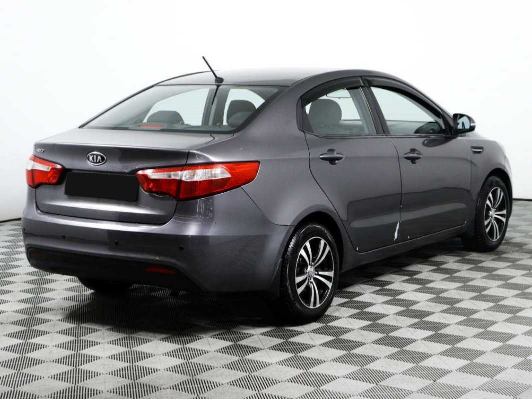 Kia Rio с пробегом — 2012 год. Фото: #4
