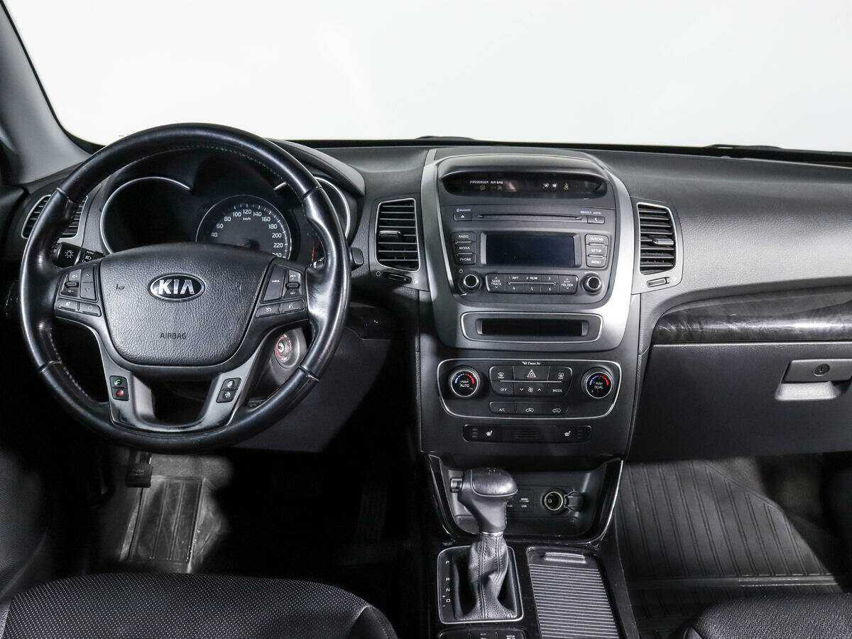 Kia Sorento с пробегом — 2017 год. Фото: #9
