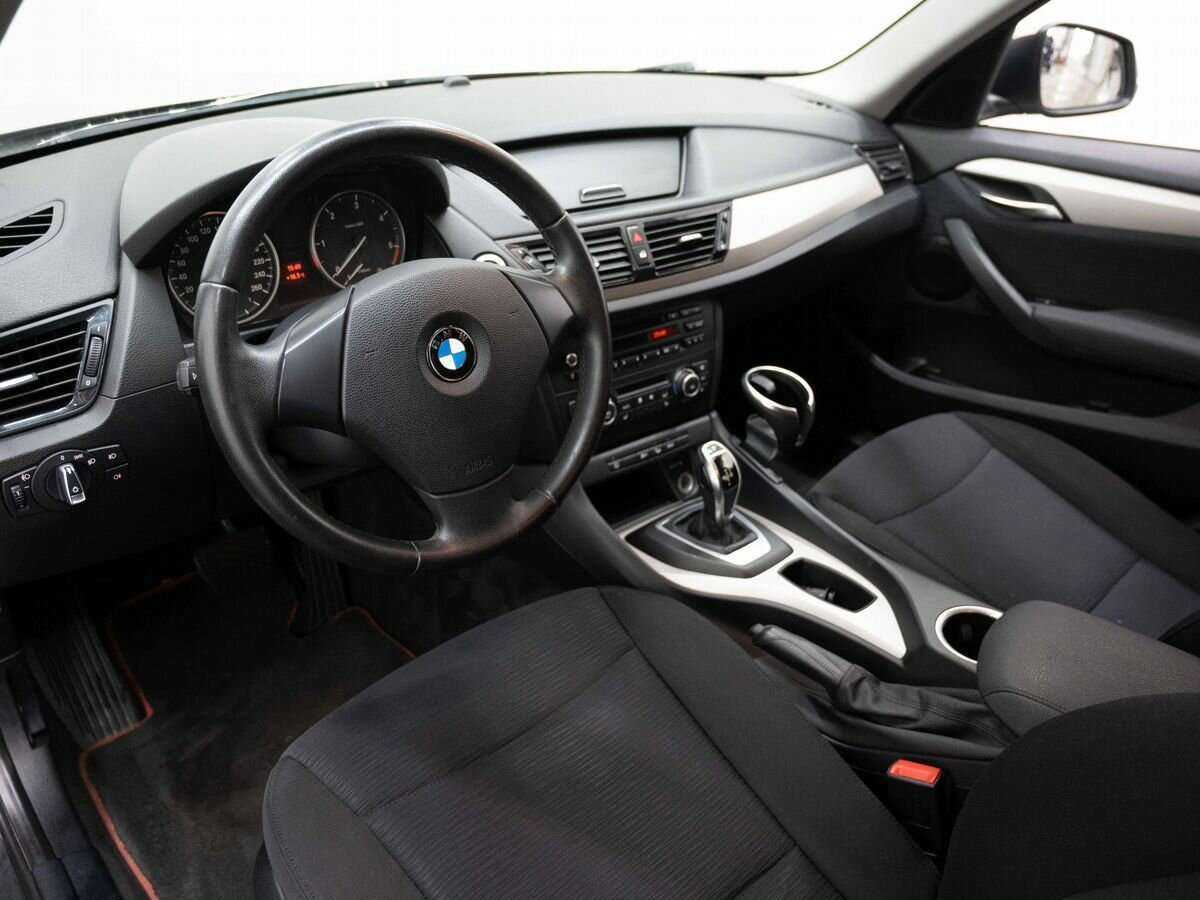 BMW X1 с пробегом — 2013 год. Фото: #6