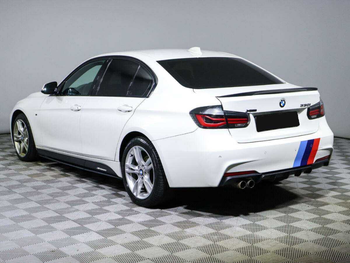BMW 3 серии с пробегом — 2016 год. Фото: #6