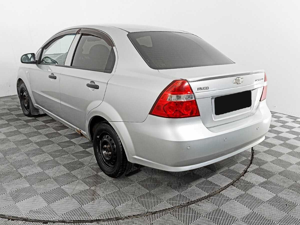 Chevrolet Aveo с пробегом — 2008 год. Фото: #6